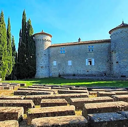 Bleues Lou Castel 3*