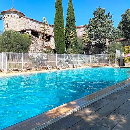 Bleues Lou Castel Отель