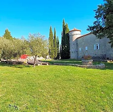 Отель Bleues Lou Castel 3*